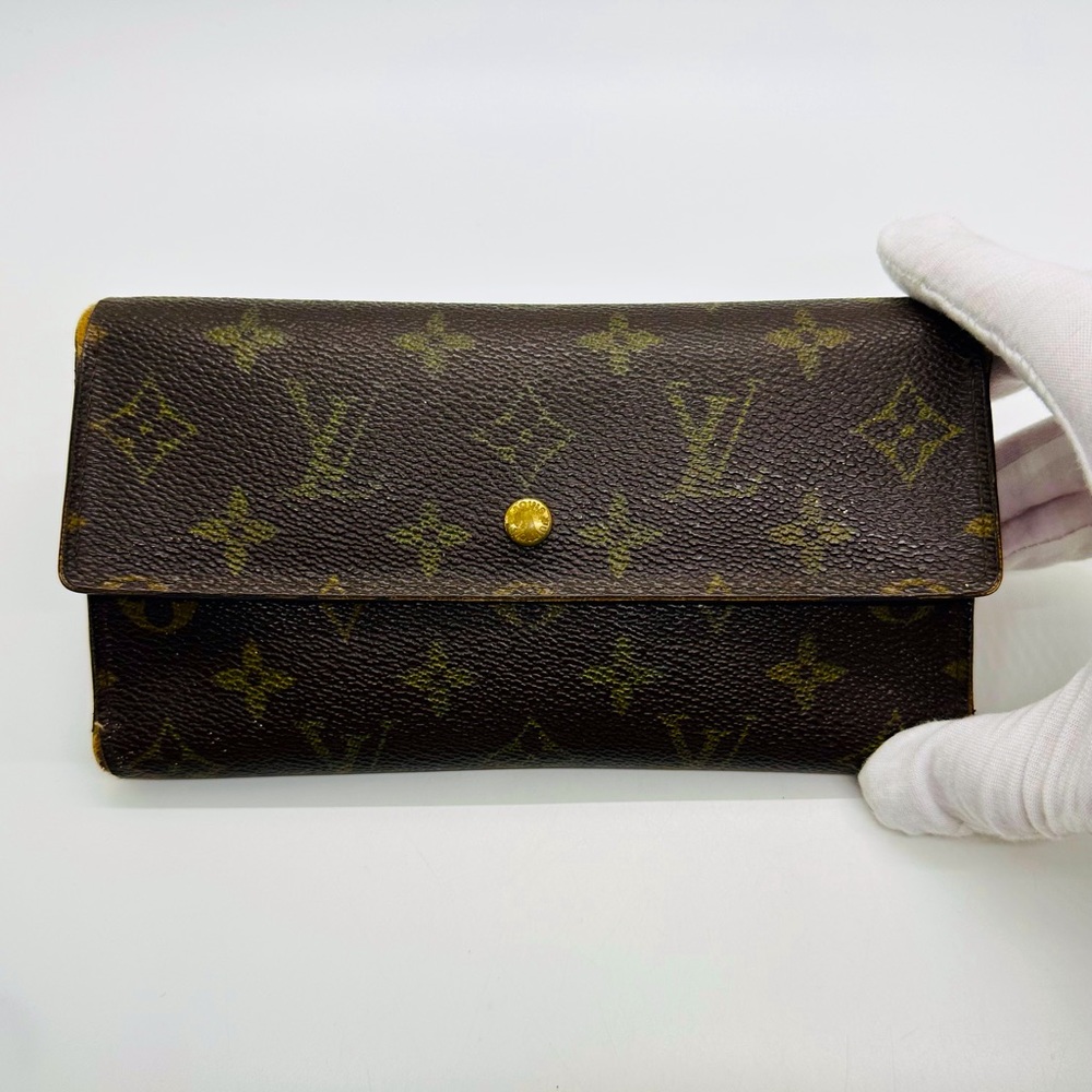 Louis Vuitton Long Monogram Wallet LV
